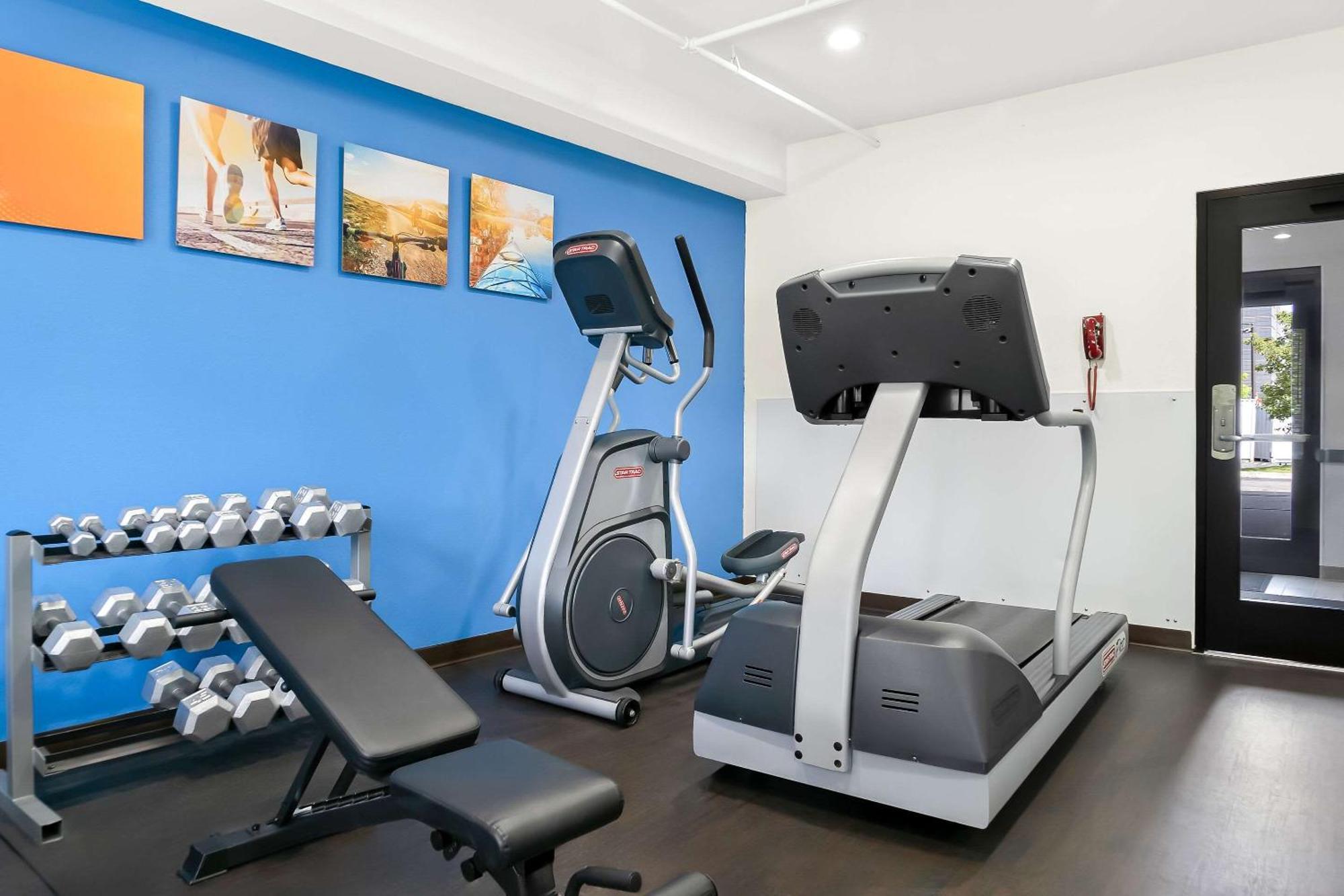 Comfort Suites Southfield-Detroit Ngoại thất bức ảnh